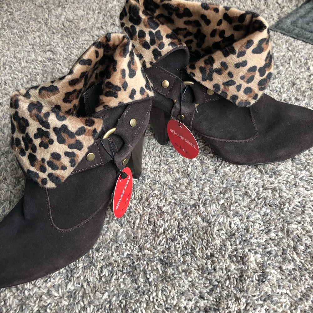 NWT leopard booties!